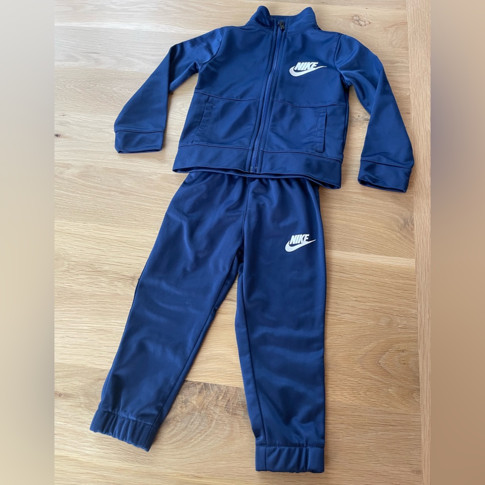 Toddler Nike Sweatsuit